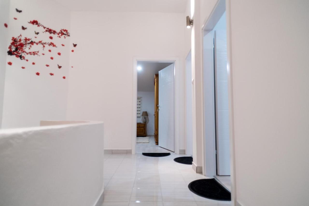 Purple Rooms Mostar Luaran gambar